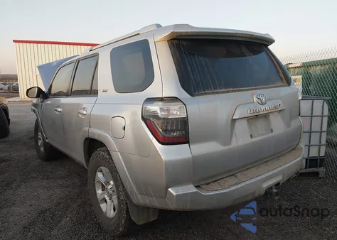 2014 Toyota 4Runner Sr5 z USA, uszkodzony, nr VIN JTEBU5JR5E5165135